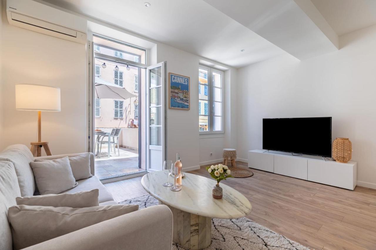 Joli 36 M Avec Balcon Près Du Chateau ! *